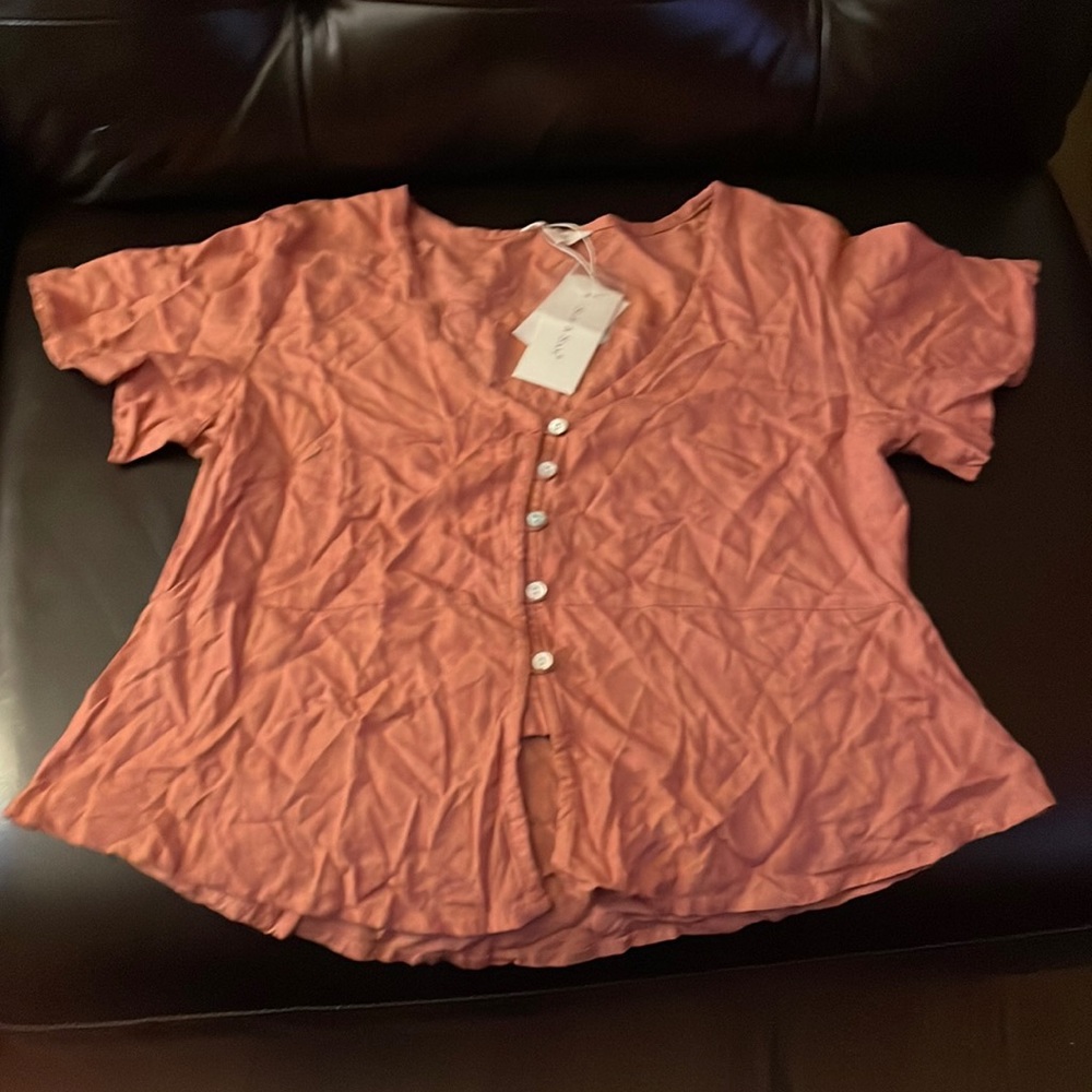 New top with tags